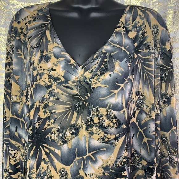 Carol Rose oversized long sleeve printed leaf blouse size 3X - Picture 3 of 11